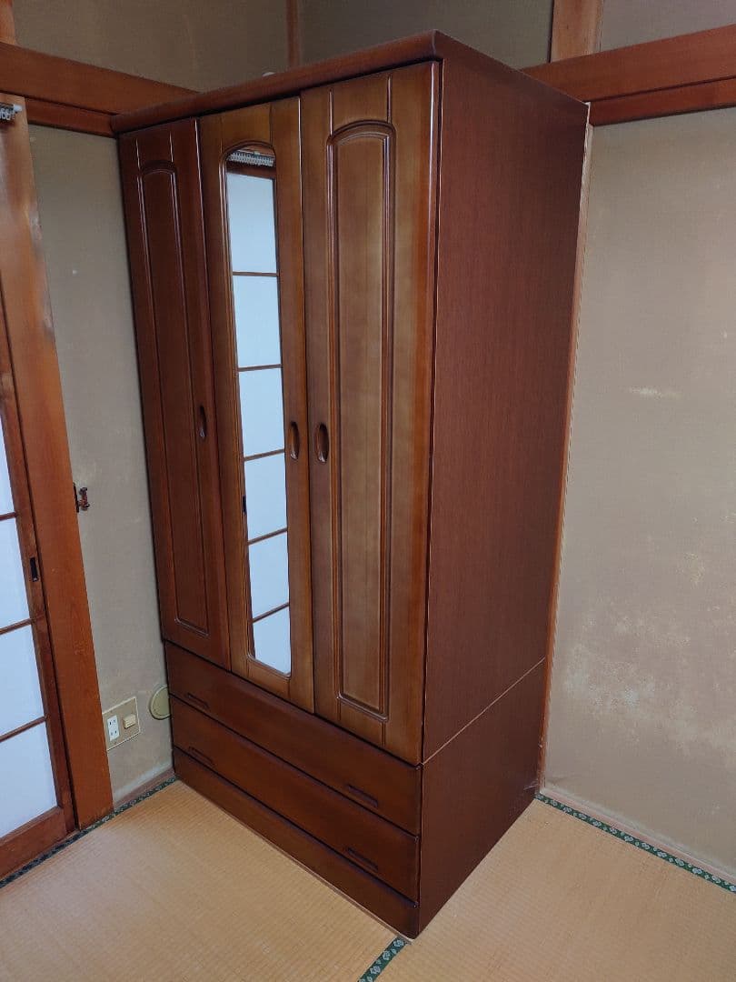 ブラウン木製ミラー付き洋服タンス