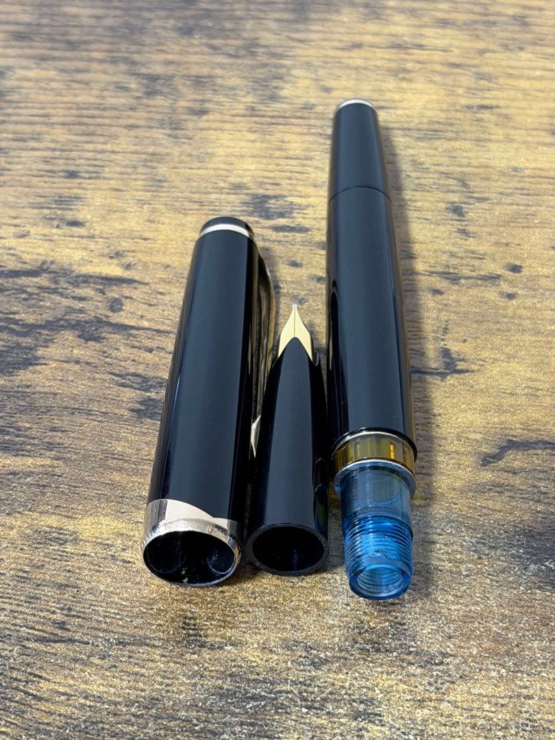 未使用に近い　1960年代　モンブラン　14 万年筆 18金　ゴールド　細字