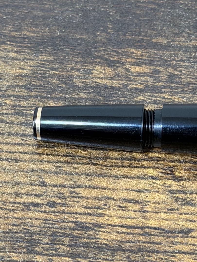 未使用に近い　1960年代　モンブラン　14 万年筆 18金　ゴールド　細字