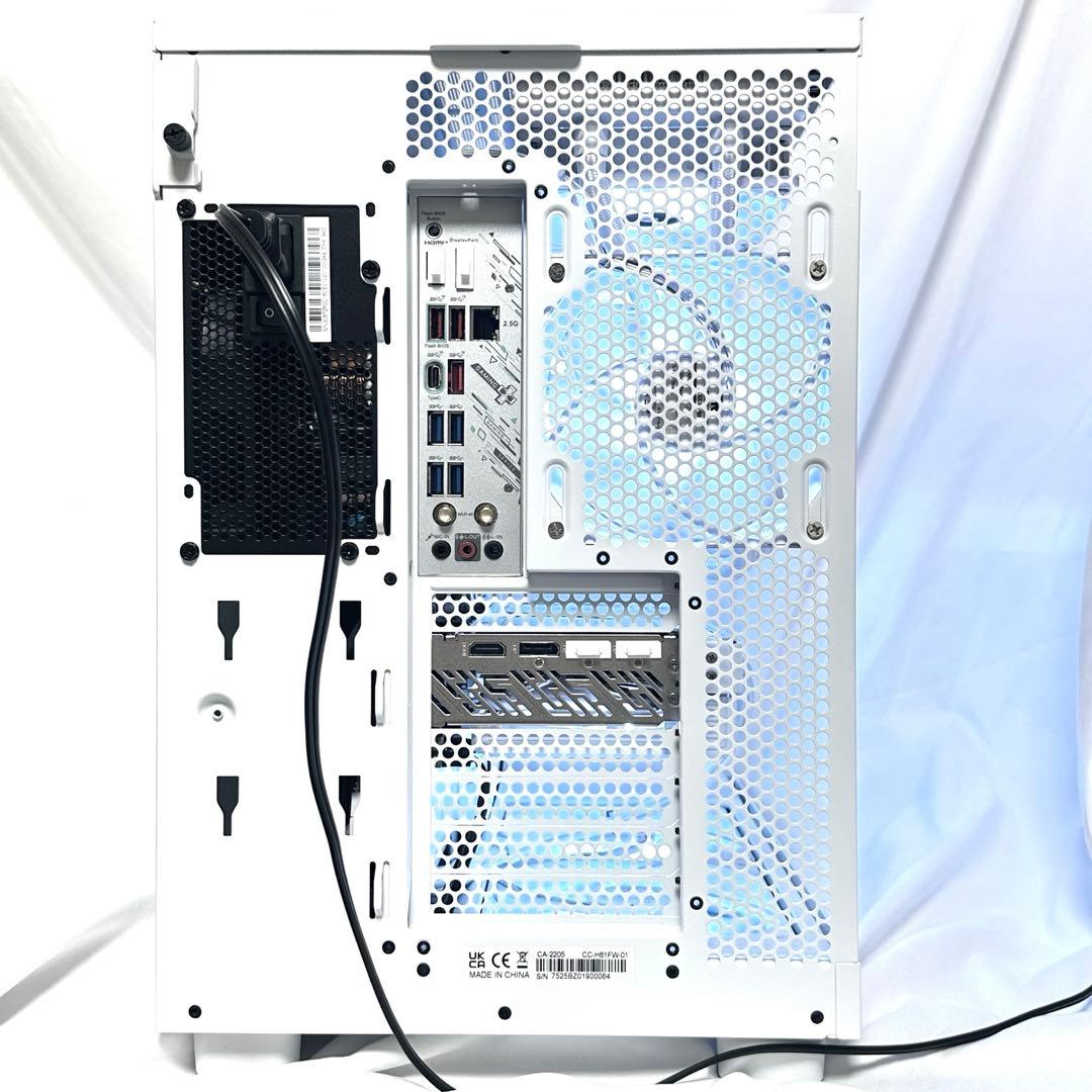 【新品】 ゲーミングPC RYZEN7 9700X RX9070XT 32GB