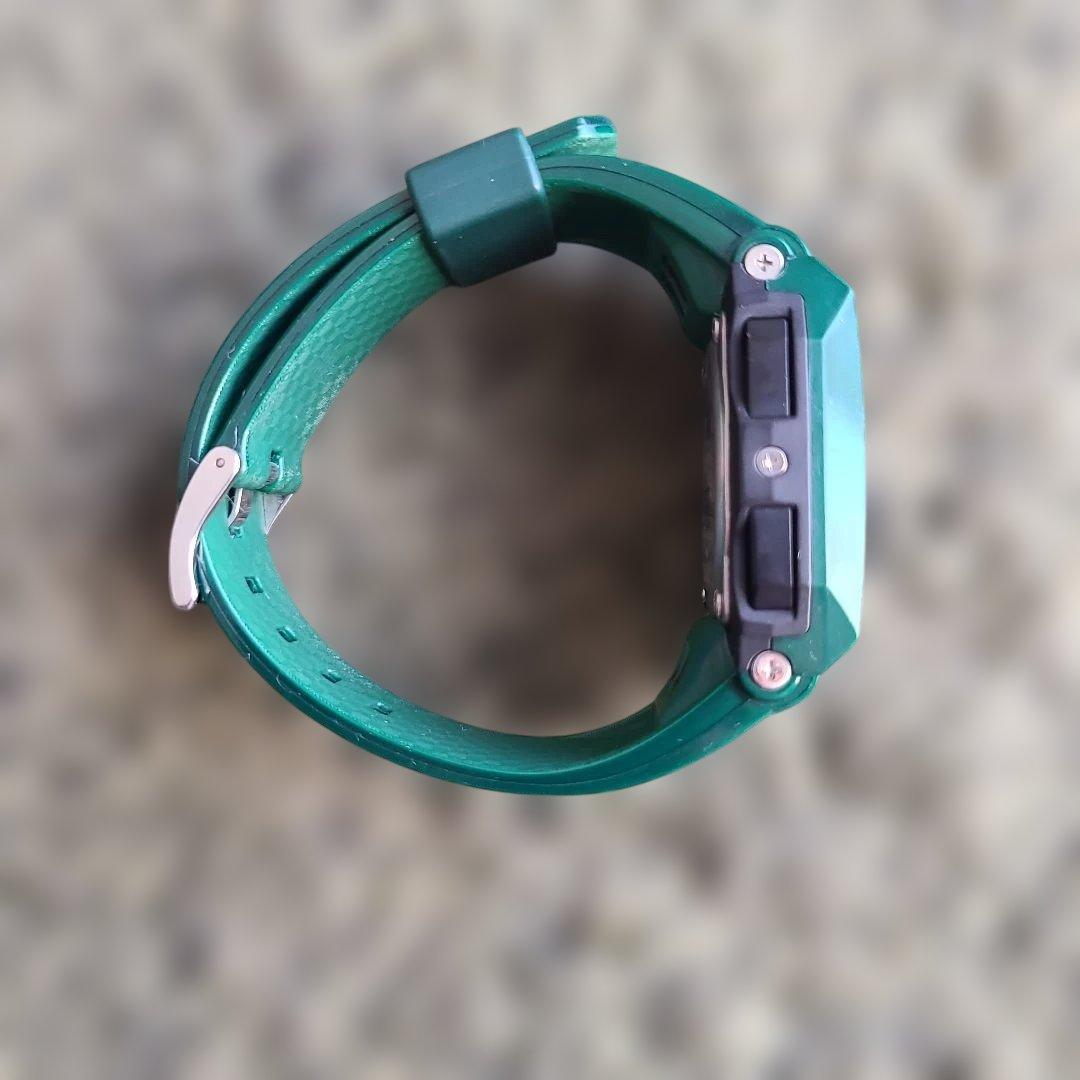 G-SHOCK G-8100A グリーン