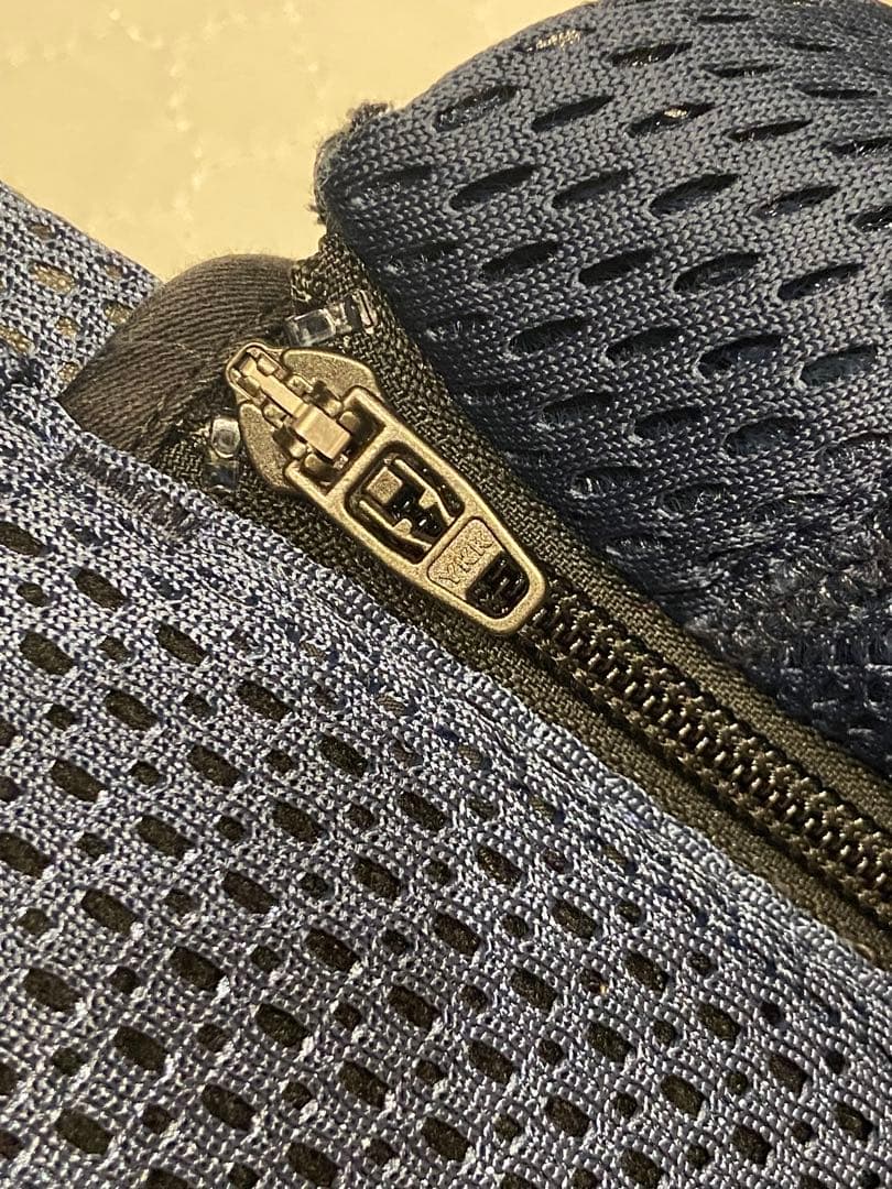 ベビービョルン　抱っこ紐　ハーモニー　ネイビーブルー