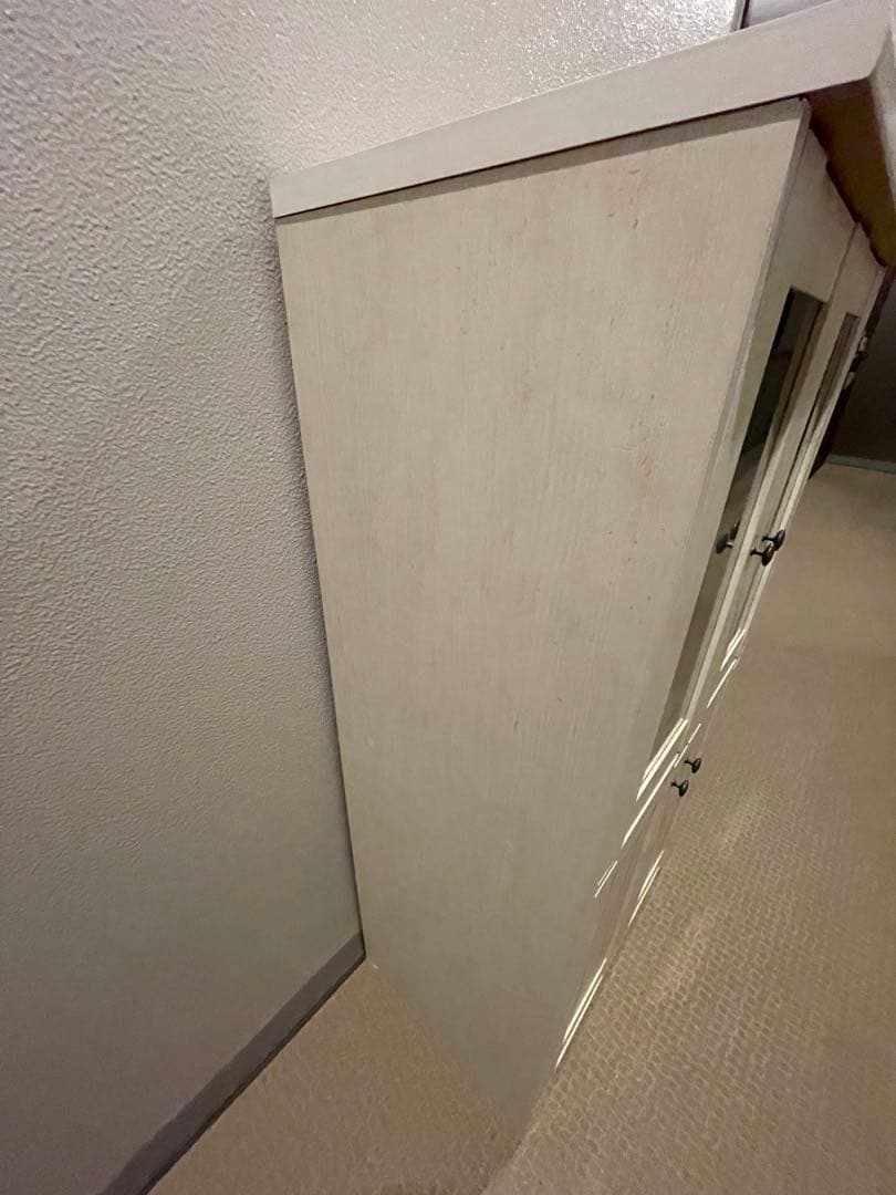 ニトリ　NATURAL SIGNATURE ホワイトキャビネット