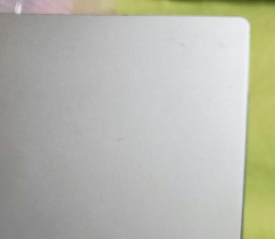 富士通 LIFEBOOK U7312/K　13.3型W