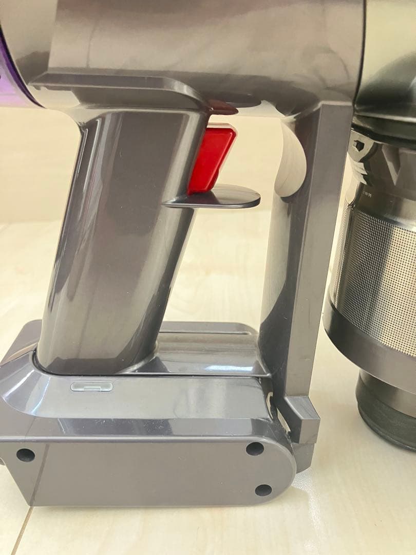 ダイソンV8 SV10K マキタ18vバッテリー仕様 分解清掃済み ノズル2点