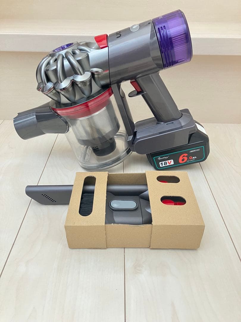 ダイソンV8 SV10K マキタ18vバッテリー仕様 分解清掃済み ノズル2点