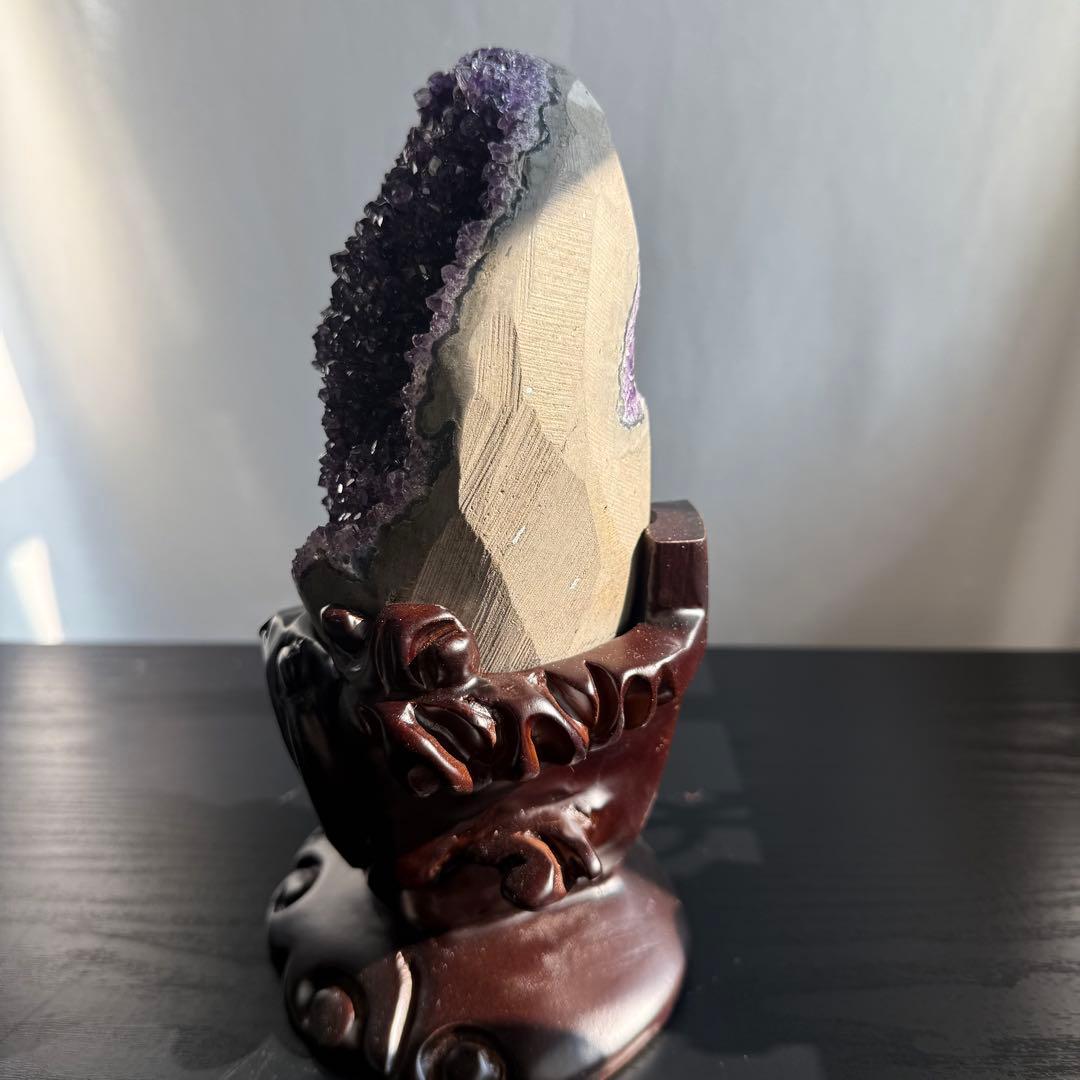 天然石アメジストのドーム　置物　原石　台座付きNO.010507