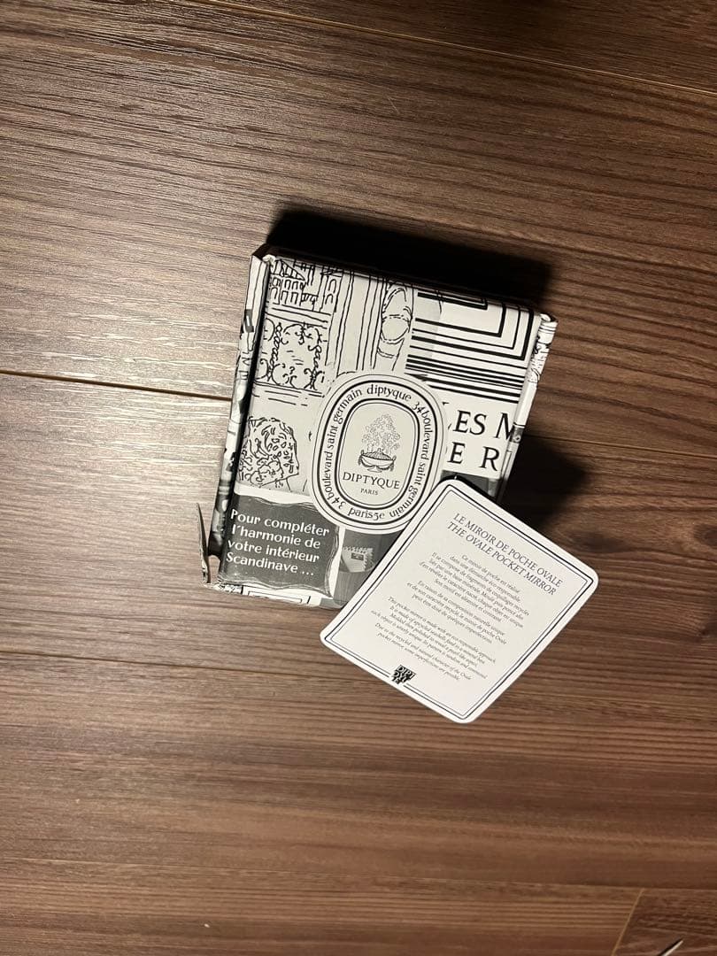 【限定品】DIPTYQUE オーバルポケットミラー　コキアージュ ブラック