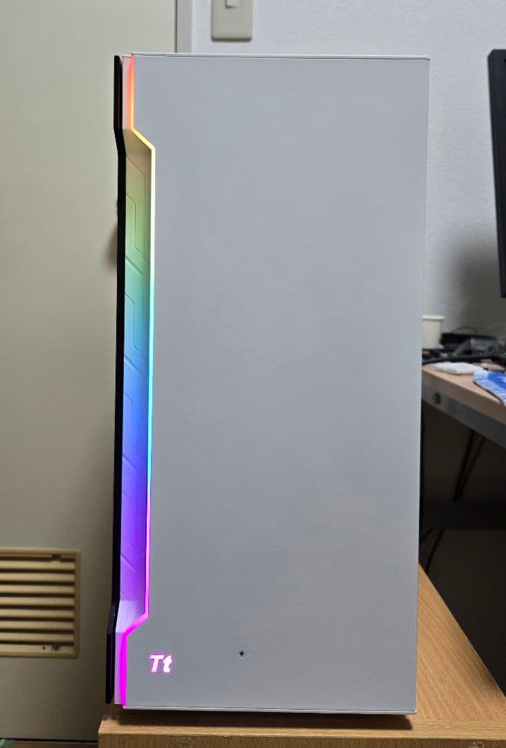 稼働少 高性能 ホワイト ゲーミングpc 4060Ti モンハンワイルズ