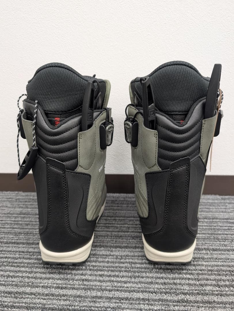 新品未使用　DEELUXE EMPIRE（ディーラックス エンパイア）