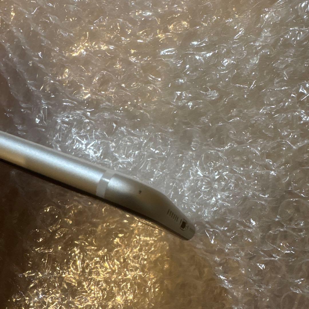 iPhone SE2ホワイト 本体