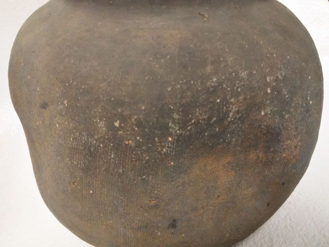 須恵器系（！？）やや大振りな丸壺