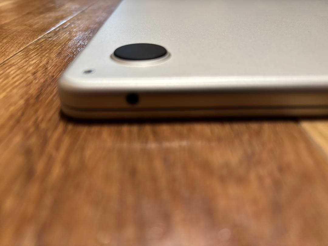 MacBook Air M2 シルバー 512GB