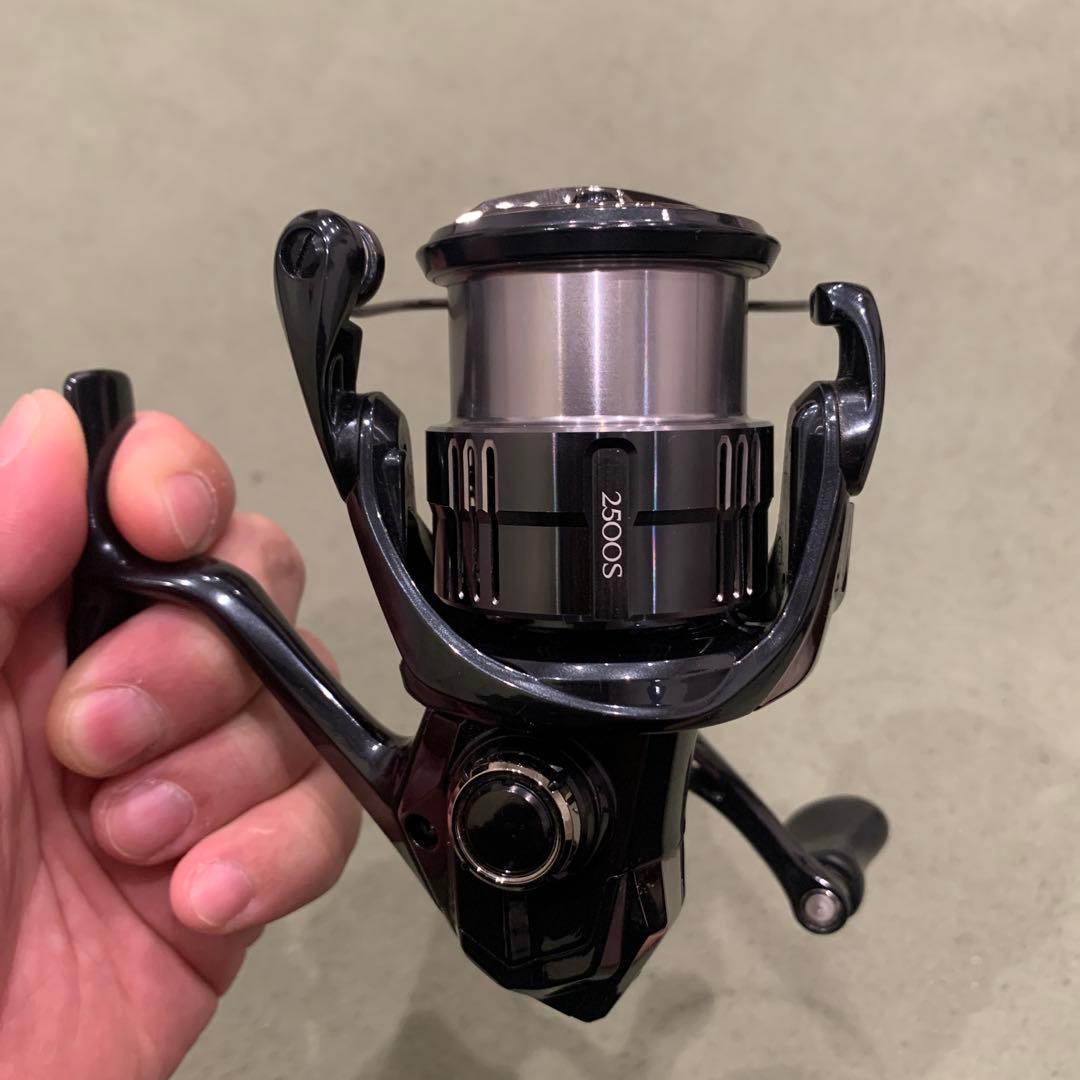 美品　シマノ 19Vanquish 2500S