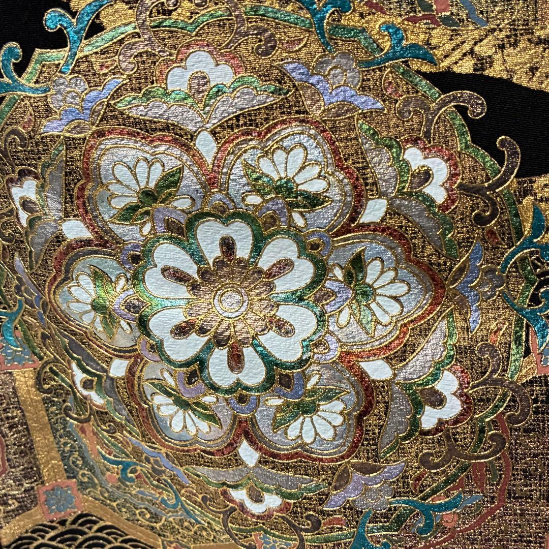 D93 黒留袖 華文 金彩 正絹 着物 袷 美品