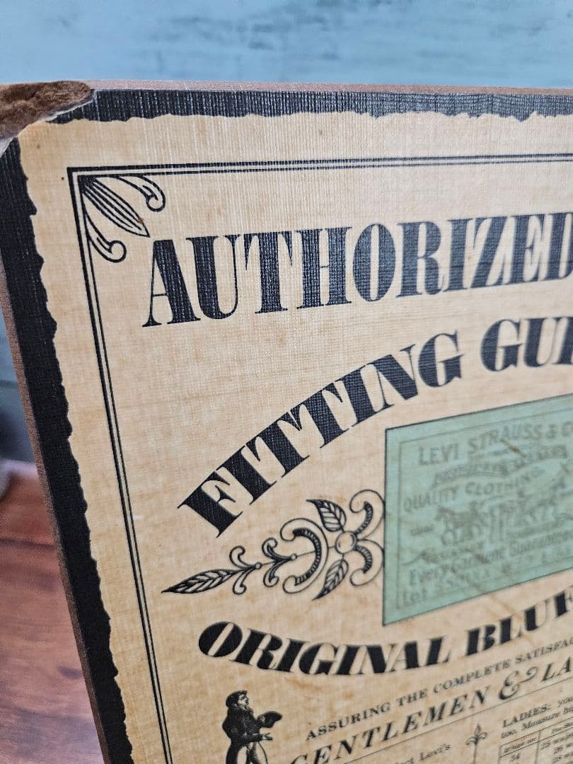 USAヴィンテージ Levi's WW2 FITTING GUIDE BORD