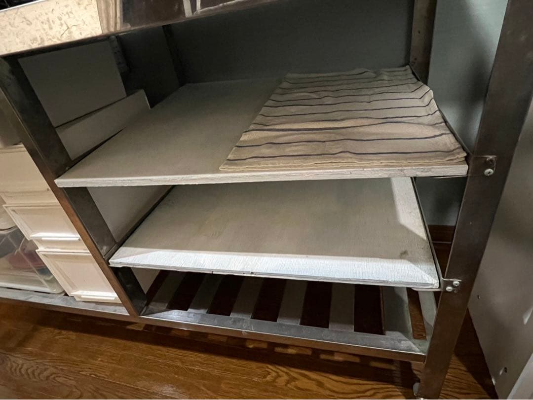 業務用　ステンレス幅1800縦600高さ800