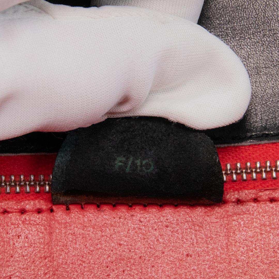 本物 セリーヌ ショルダーバッグ レディース クロコ型押し 黒 斜め掛け ロゴ