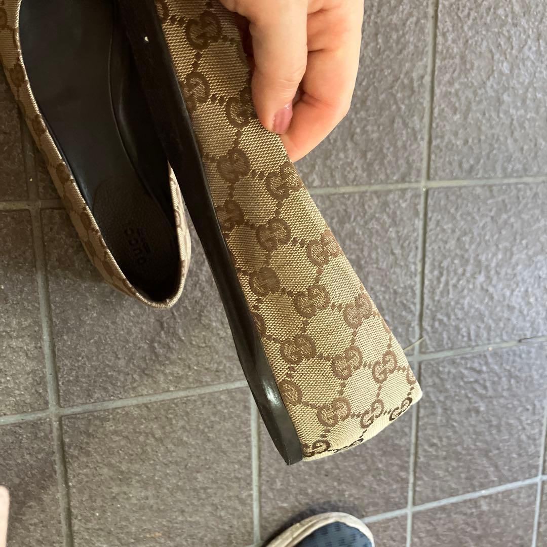まゆゆさま専用GUCCI ベージュ フラットシューズ