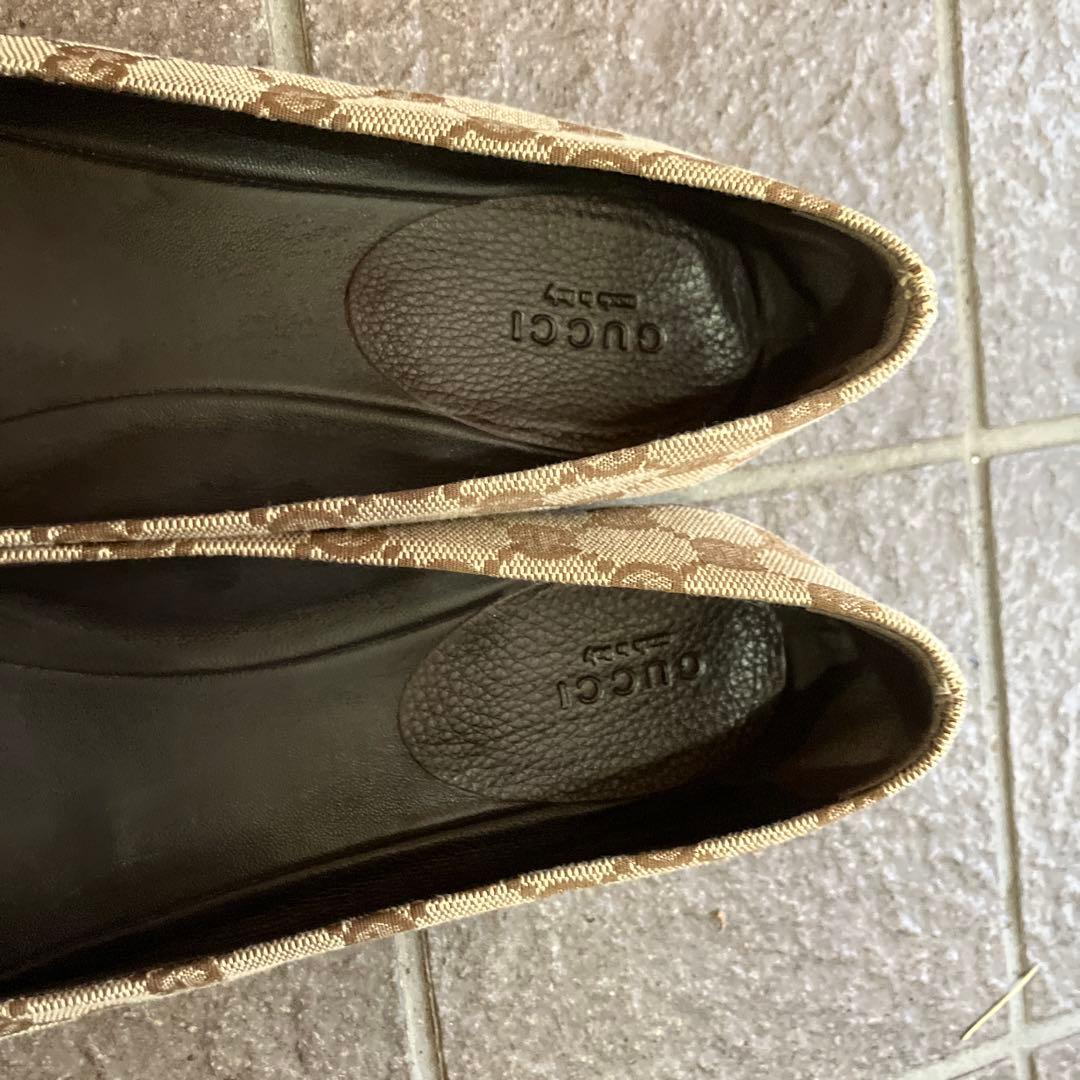 まゆゆさま専用GUCCI ベージュ フラットシューズ