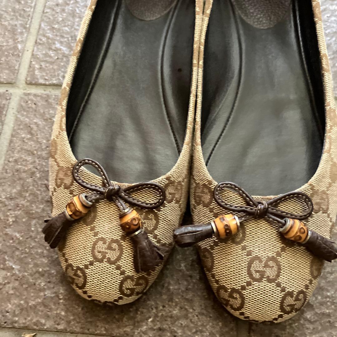 まゆゆさま専用GUCCI ベージュ フラットシューズ