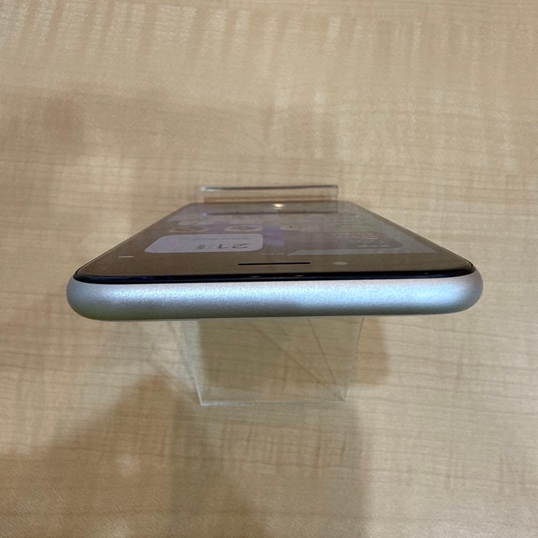 【美品】iPhone SE 第3世代 スターライト 64GB SIMフリー