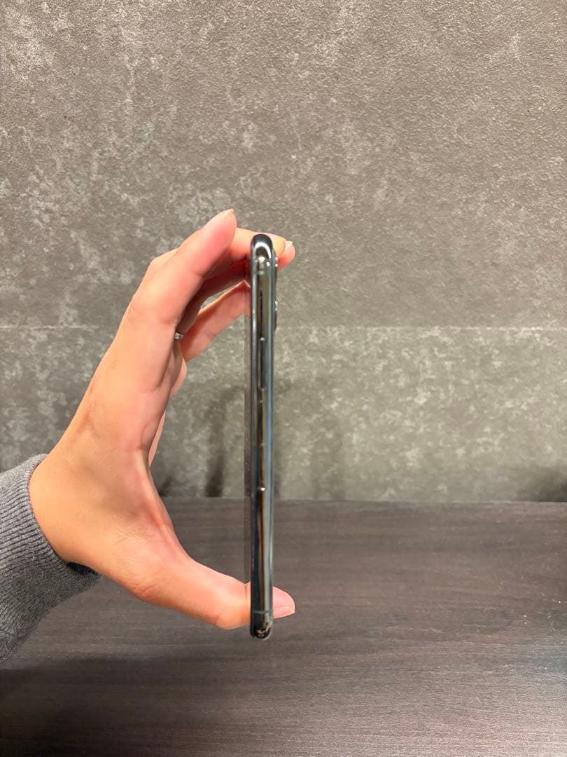 【美品】iPhone11pro 256GB ミッドナイトグリーン　SIMフリー