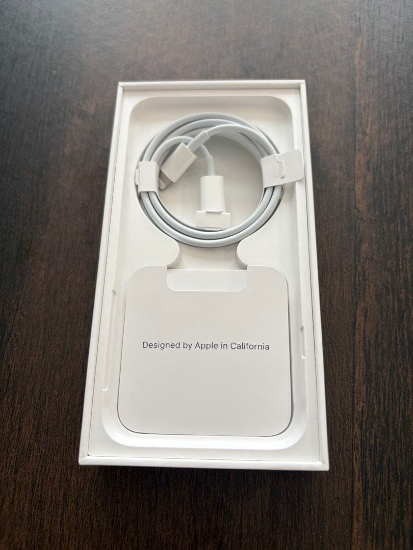 Apple iPhone SE (第3世代) ブラック 本体