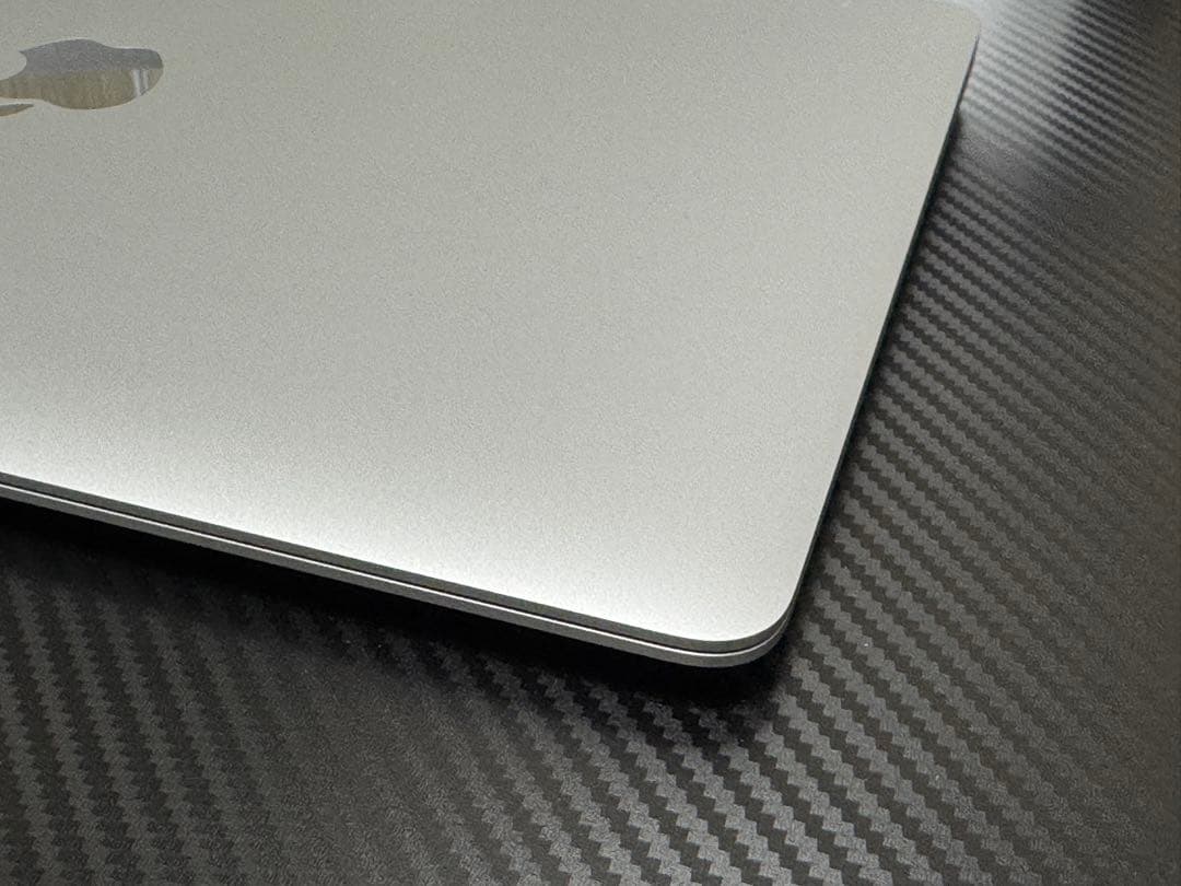 MacBook Air M1シルバー 16GBメモリー 512GB SSD