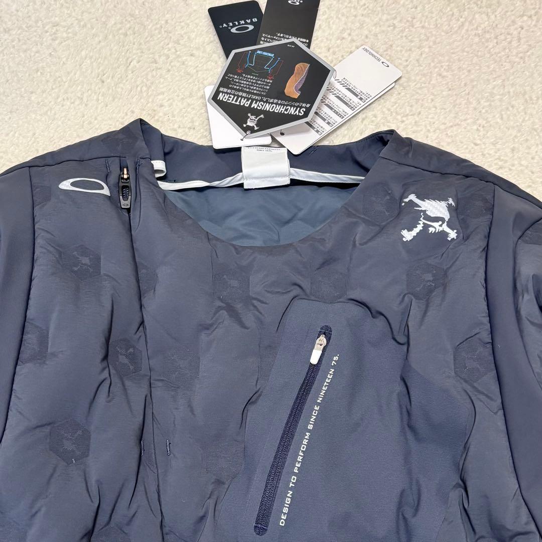 未使用品 オークリー ゴルフ 軽量 ストレッチ ダウンジャケット L