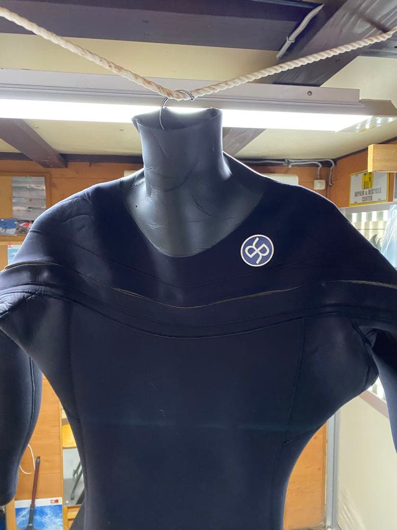 RASHセミドライ　黒色