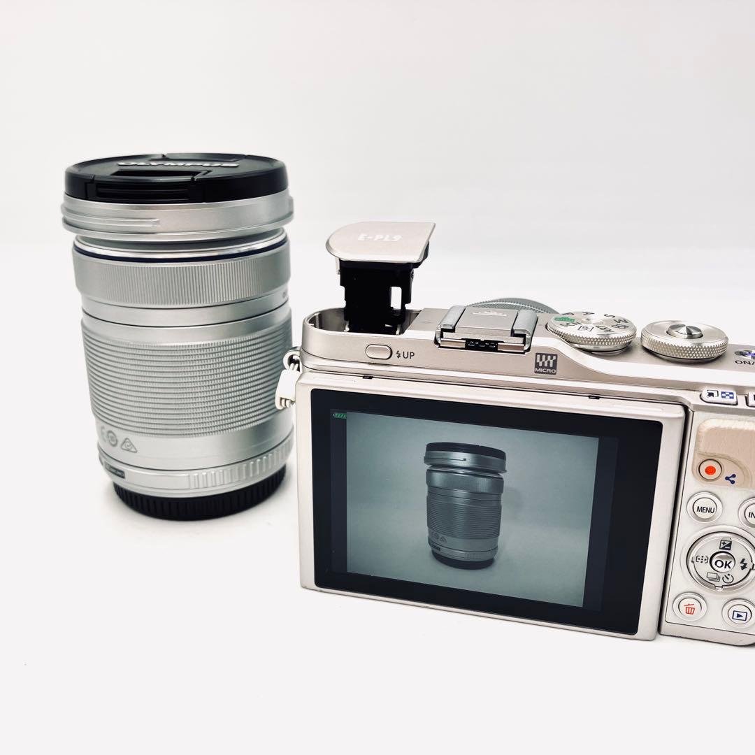 OLYMPUS E-PL9 ホワイト　望遠ダブルレンズキット