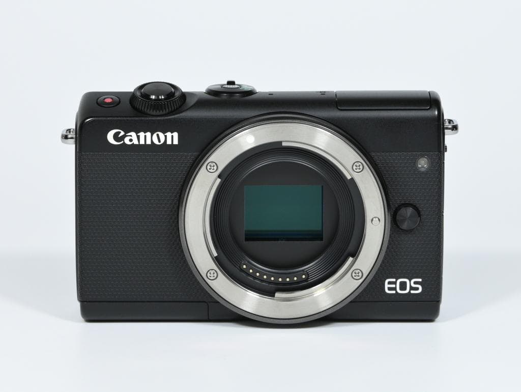 【ほぼ新品】 キヤノン　Canon EOS M100 ダブルレンズキット