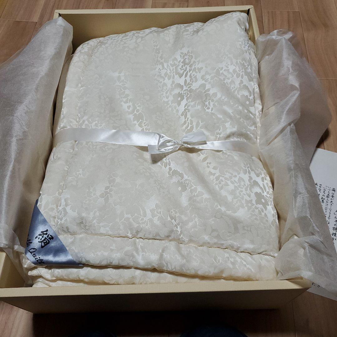 美品　未使用　正絹　絹100% 真綿布団