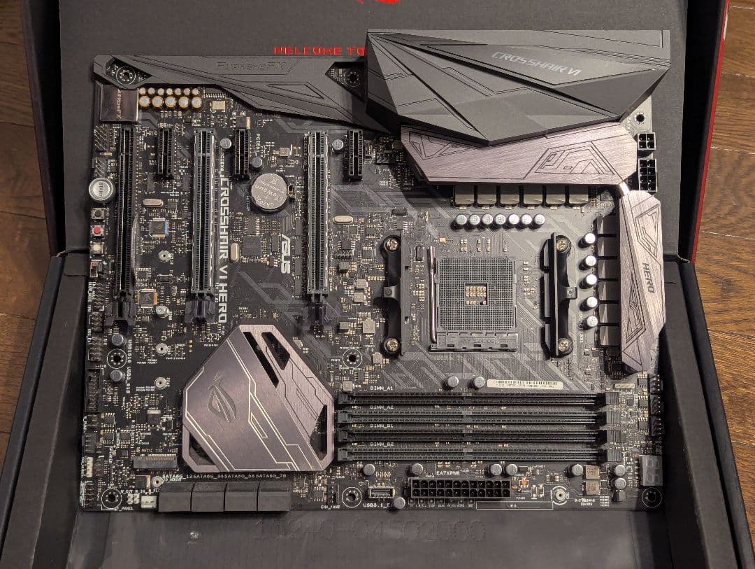 ASUS ROG CROSSHAIR VI HERO X370 WiFi対応