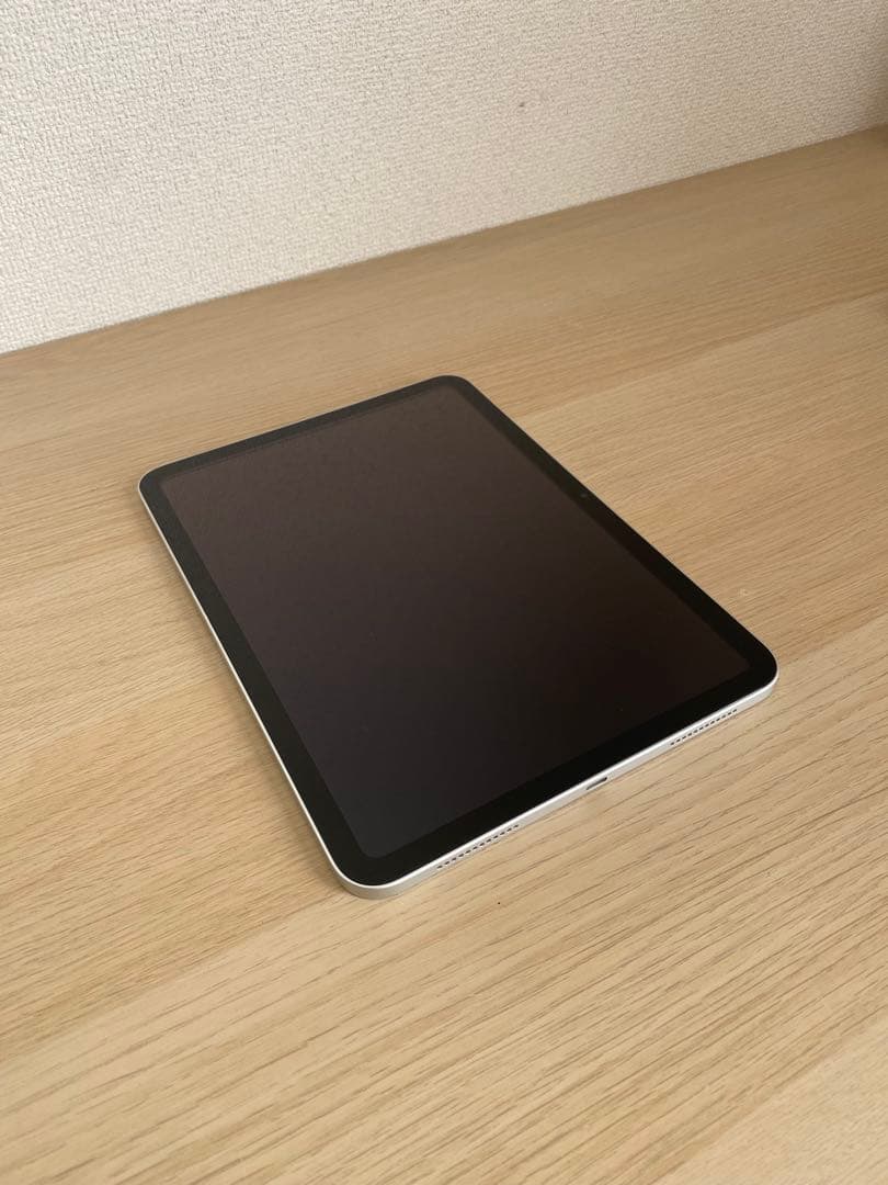 Apple iPad 第10世代(Wi-Fiモデル) 64GBシルバー 本体のみ