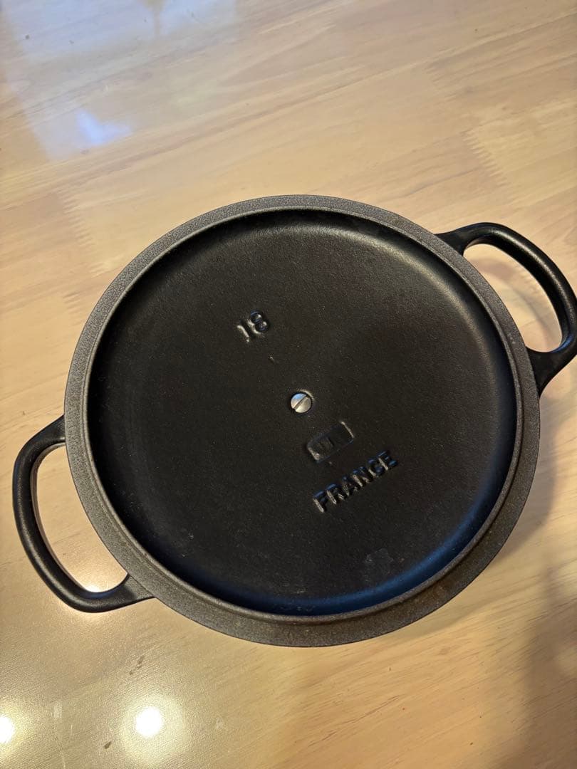 LE CREUSET 鋳鉄鍋 18cm 黒