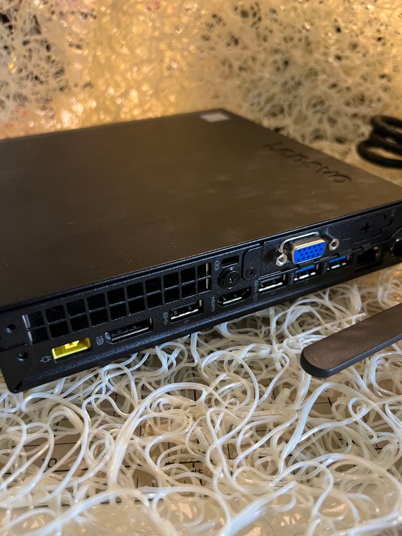 Think Center Tiny レノボ　m720q 10T8 ミニPC