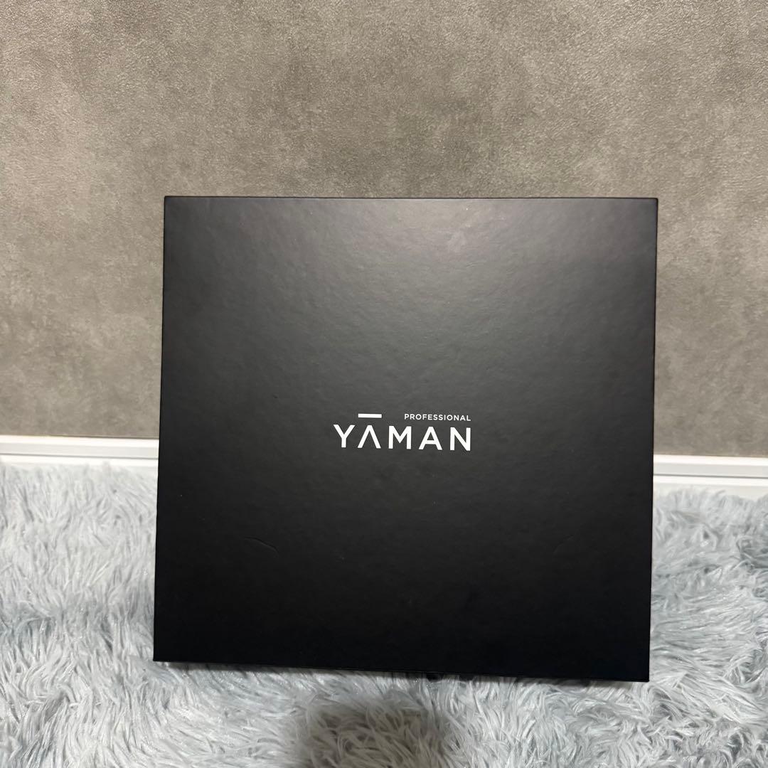 人気YAMAN ヤーマン ヴェーダリフトドライヤー カスタムPSM-220BA