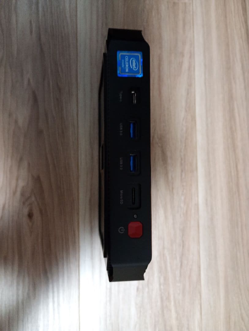 Chuwi GBOX ファンレスミニPC windows11 SSD256増設