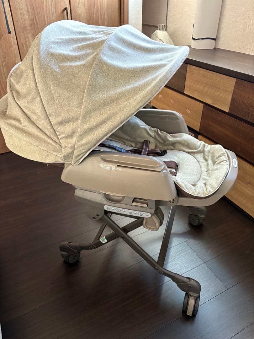 Combi ベビーラック ネムリラAUTOSWING