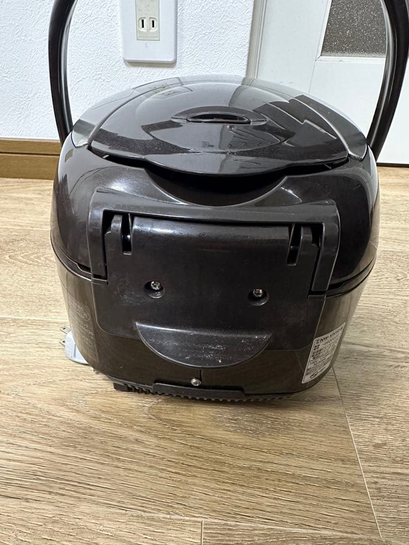 象印 極め炊き IH炊飯ジャー NW-VH10　2022年製