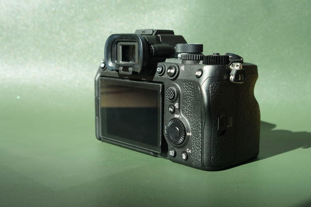 【美品】SONY α7IV ILCE-7M4レンズキット,ソニーミラーレス一眼