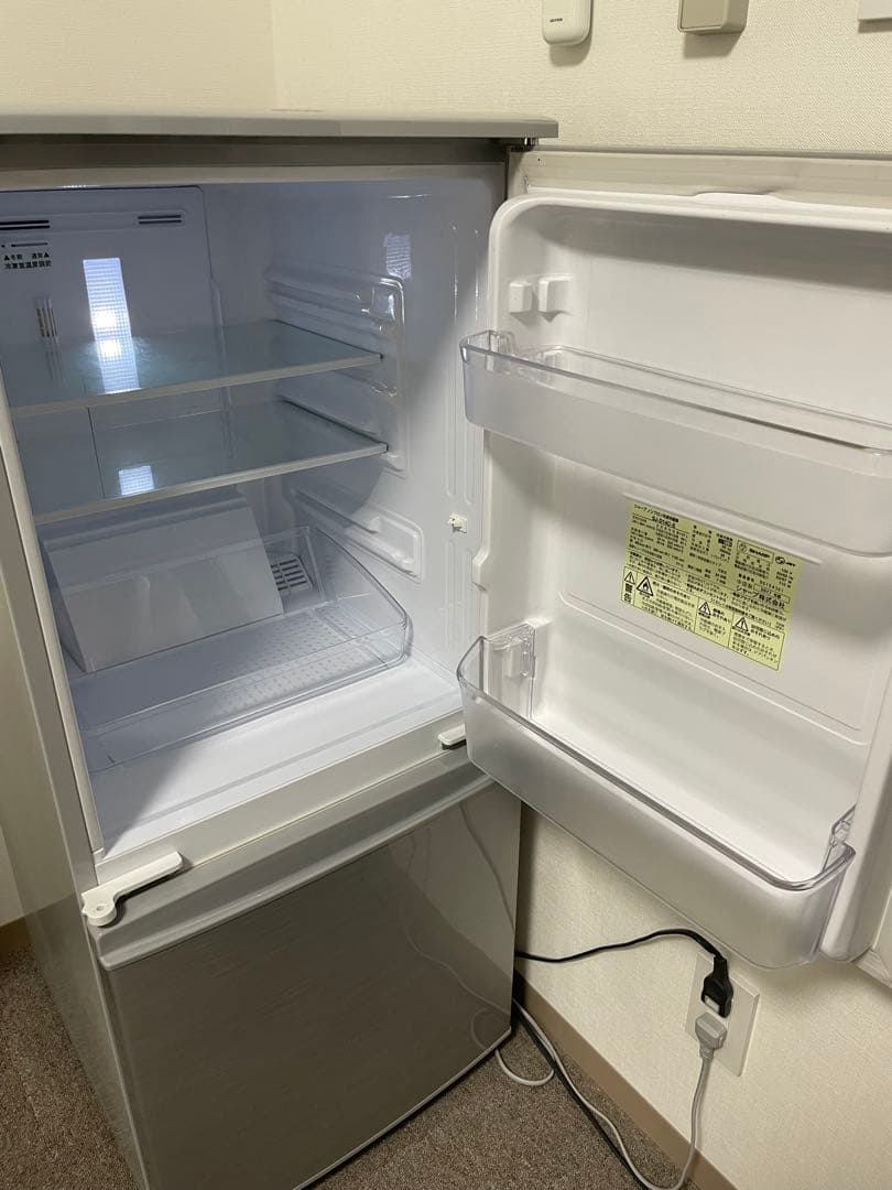 【最終価格】シルバー冷蔵庫　両開き対応　SJ-D14C-S