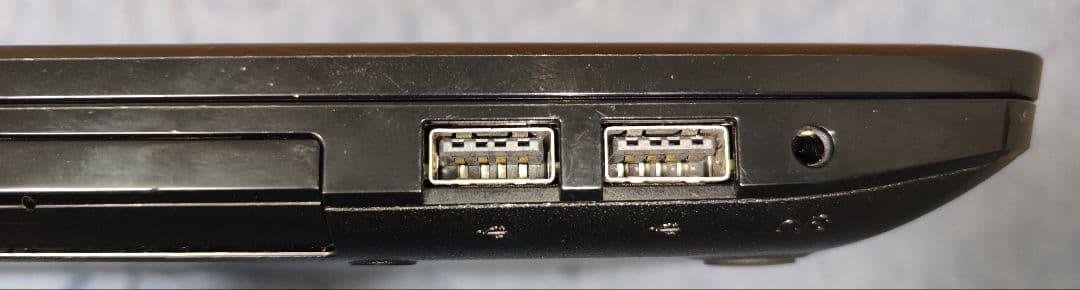 TOSHIBA dynabook黒 (windows11対応)