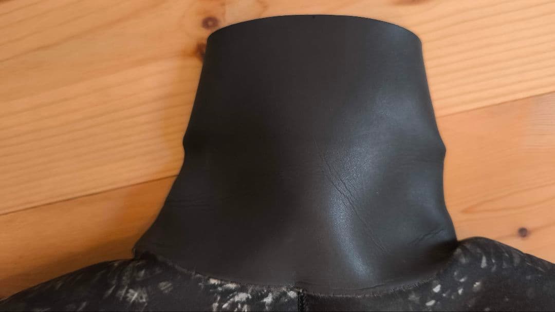 程度極上O'Neill セミドライウェットスーツ5mm×3mm 1回使用Mサイズ