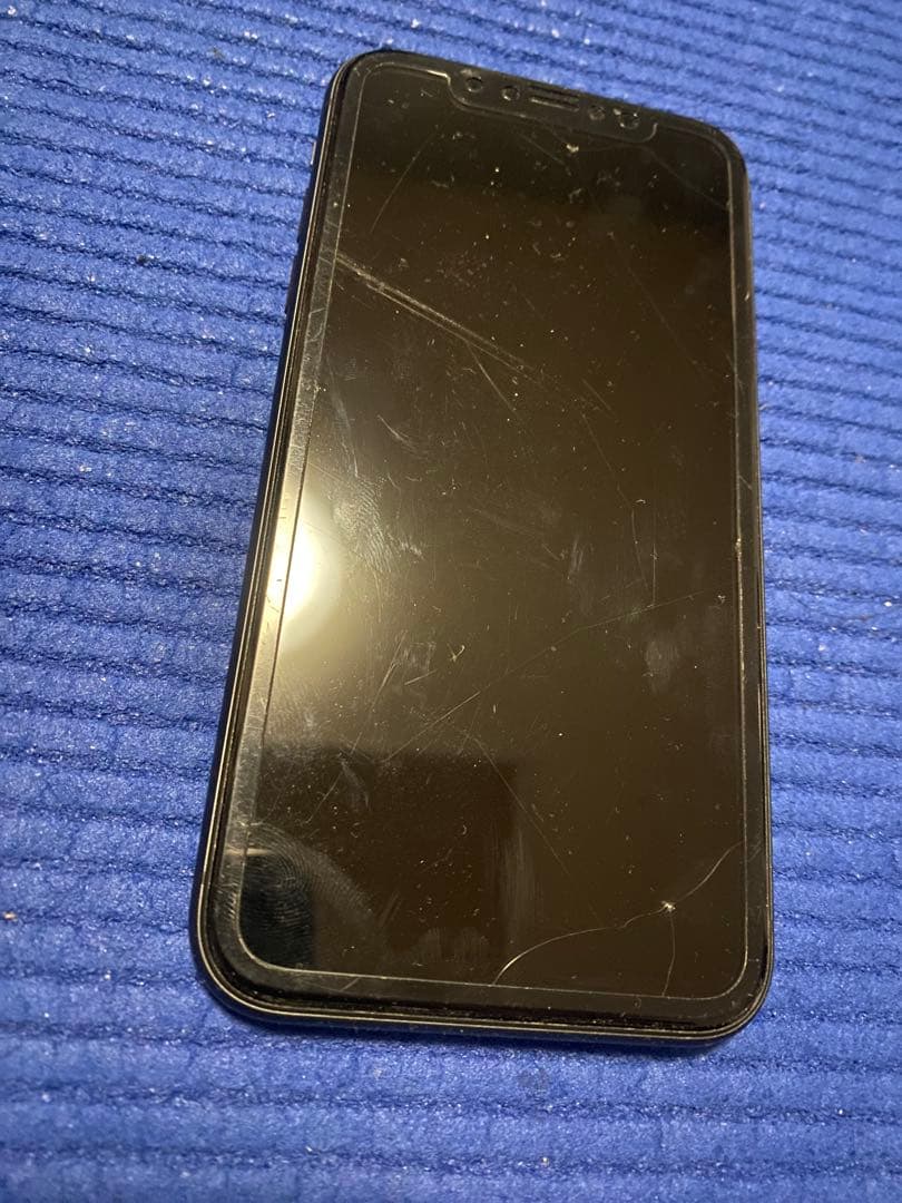 iPhone11 ブラック　64GB 箱無し中古品