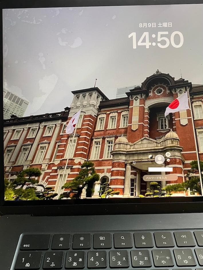 Apple MacBook Air 15 インチ　ディスプレイ ：スペースグレー