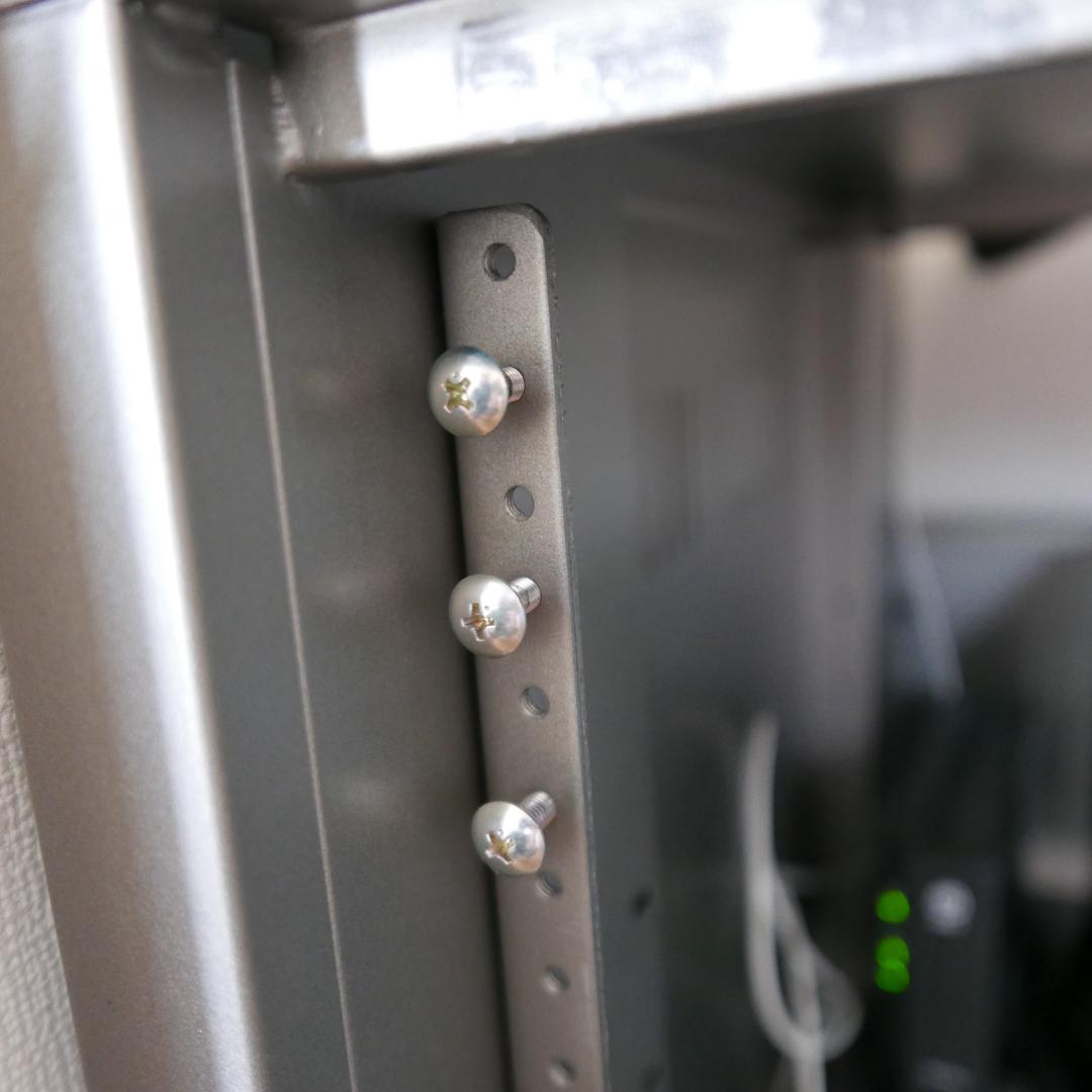 AURORA EIAS-N15 セキュリティー多放熱開口型のEIAスチールラック