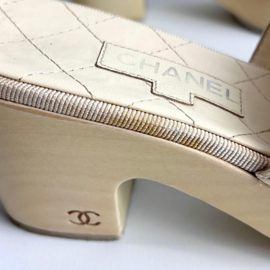 CHANEL シャネル ターンロック ミュール レザー アイボリー ヒール8㎝